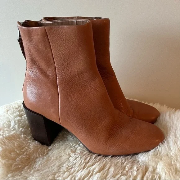 Dolce Vita Cyan Cognac Leather Ankle Booties - Picture 3 of 16
